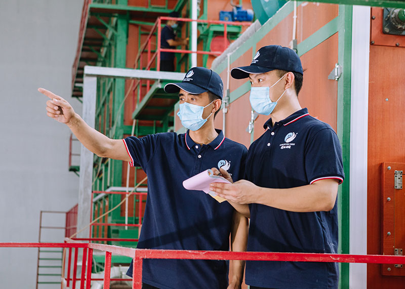 石特廣告跨省合作再添新績!圓滿完成安徽隆業(yè)羽絨宣傳畫冊全案服務